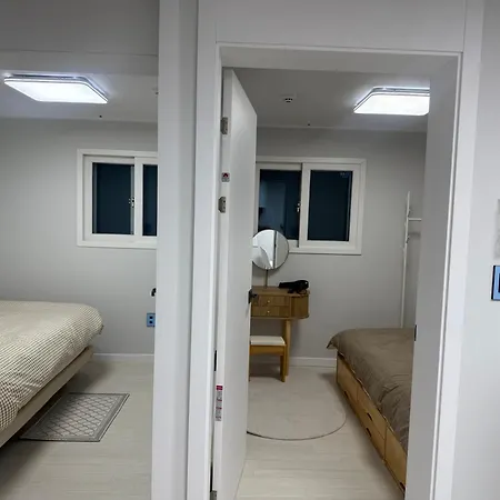 Yeongdeungpo Stay For 3Pax